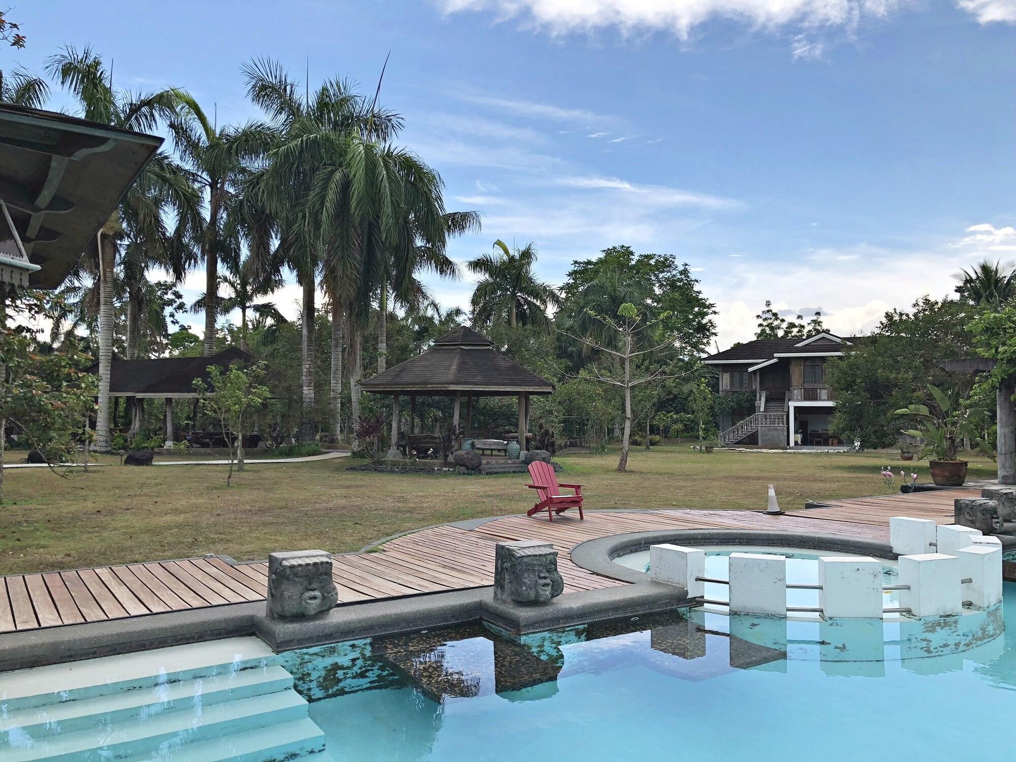 Vista Piscina Overlooking Lagoon at Sitio de Amor
