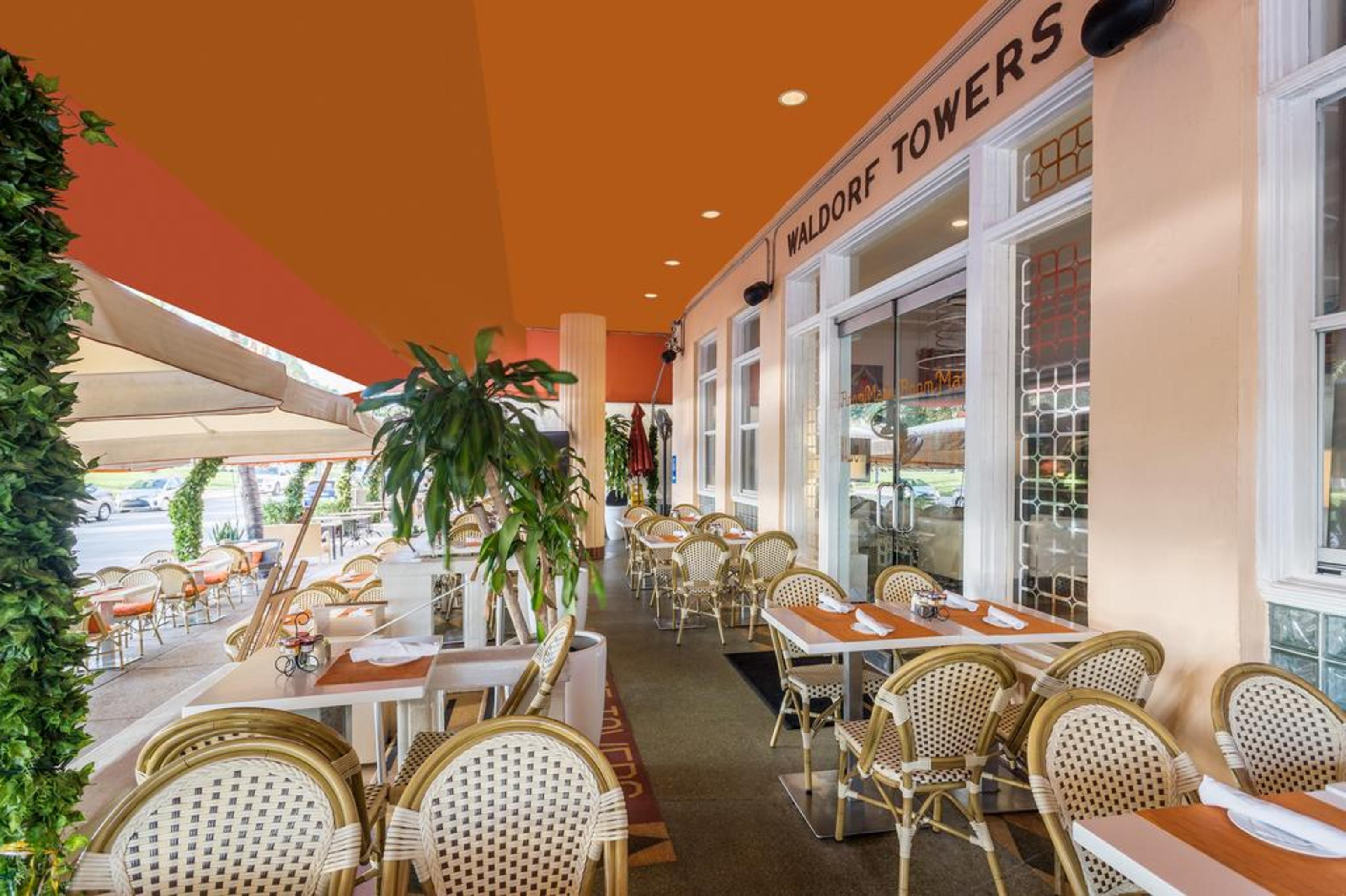 Restaurant Waldorf Towers South Beach