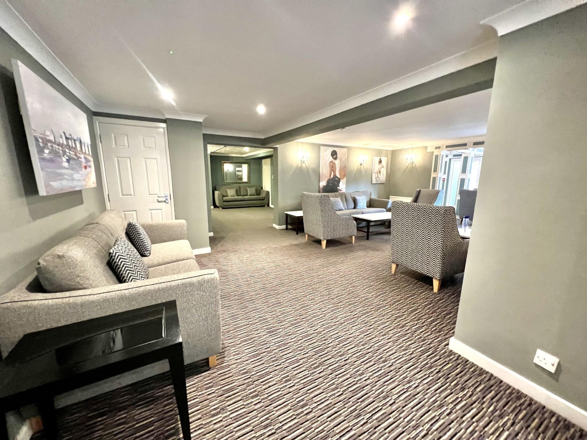 Bar/Salón South Lawn Hotel