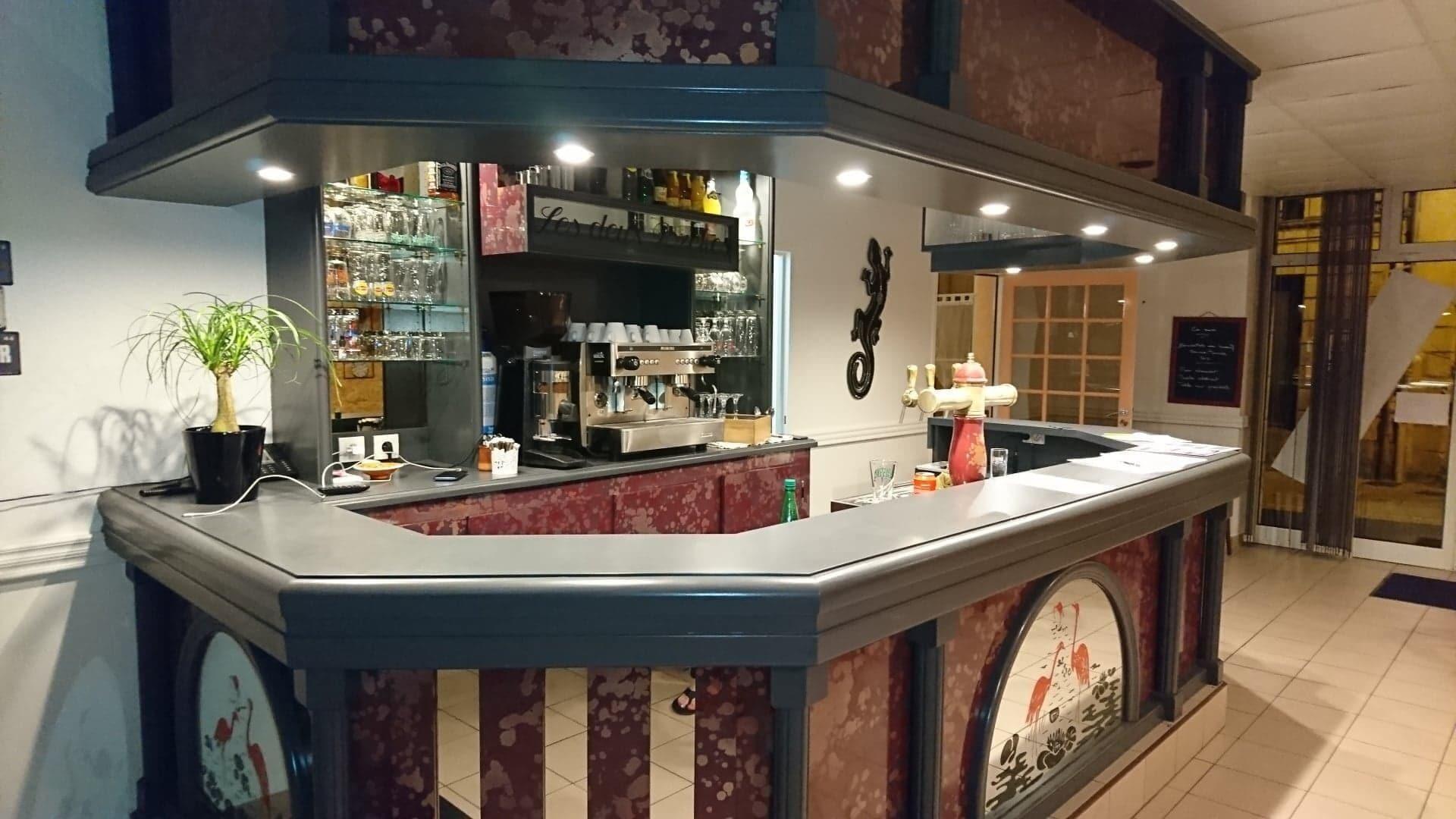 Bar/Salón Hotel des deux porches