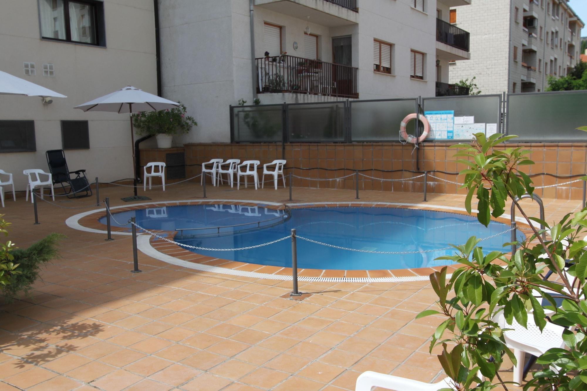 Vista Piscina Hotel And Spa Real Jaca