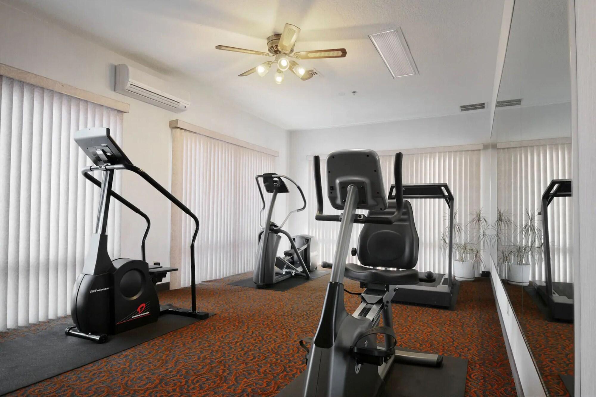 Gimnasio Coratel Inn & Suites by Jasper New Braunfels IH-35 EXT 189