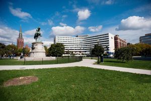 Alojamiento - Washington Plaza Hotel