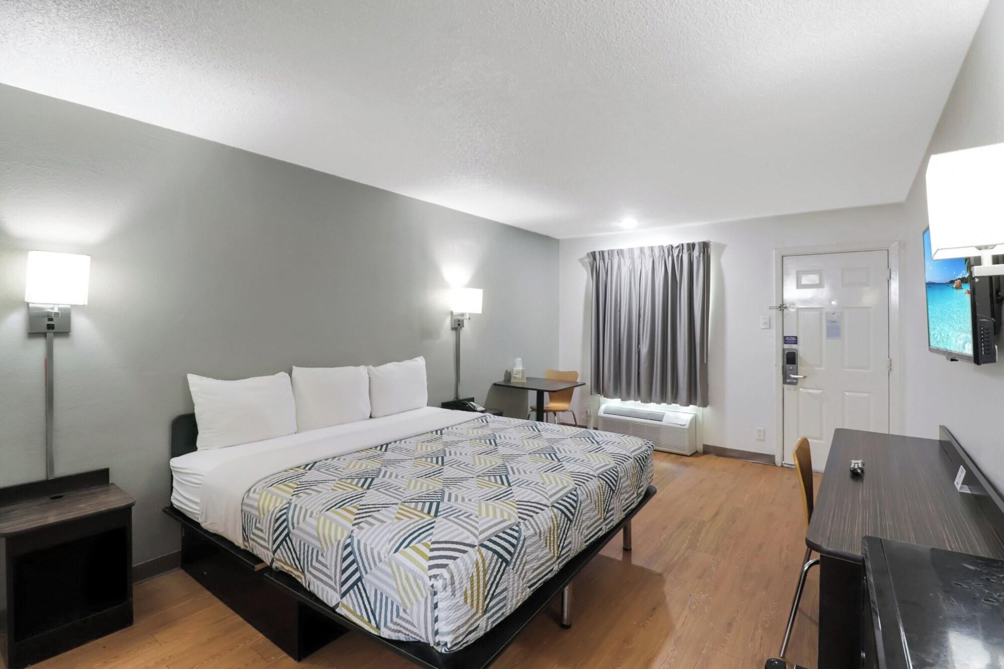 Varios Motel 6 Bryan, TX - University Area