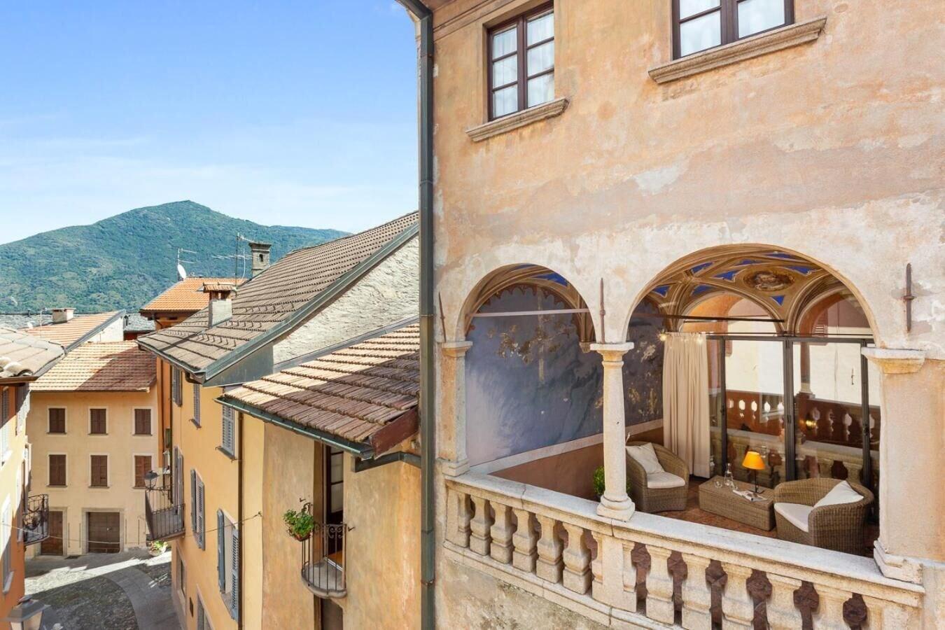 Vista Exterior Hotel Pironi