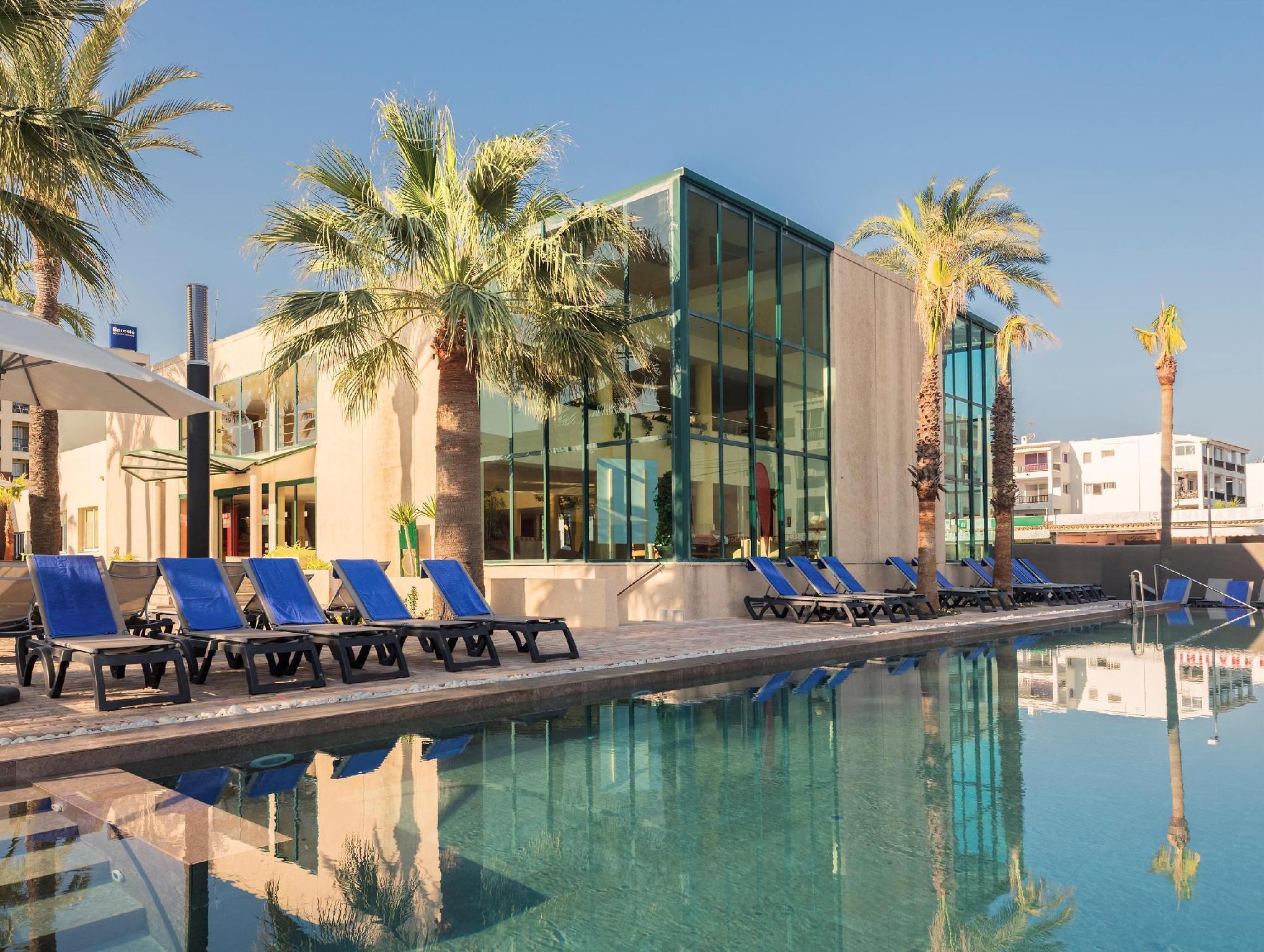 Vista Exterior Occidental Ibiza
