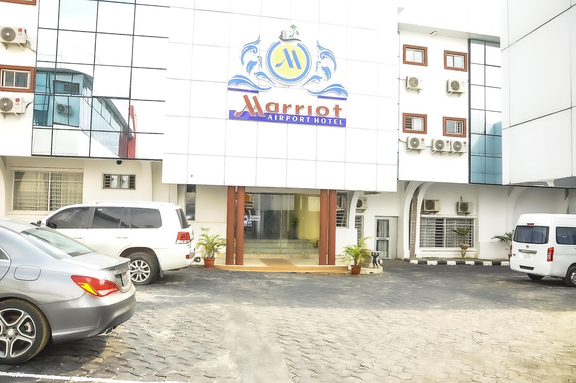 Vista Exterior Marriot Airport Hotels