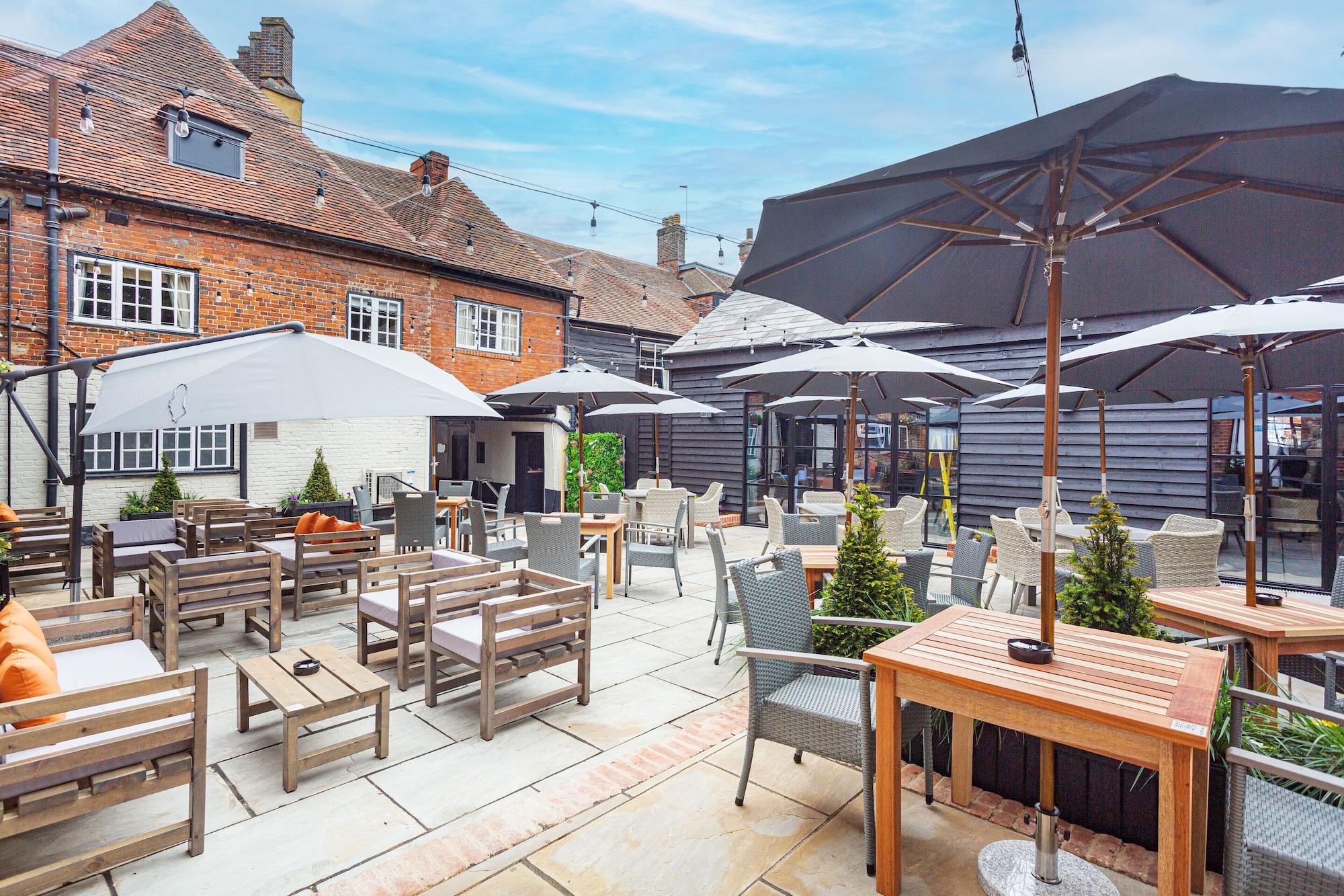 Comodidades del Alojamiento The George Hotel, Amesbury, Wiltshire