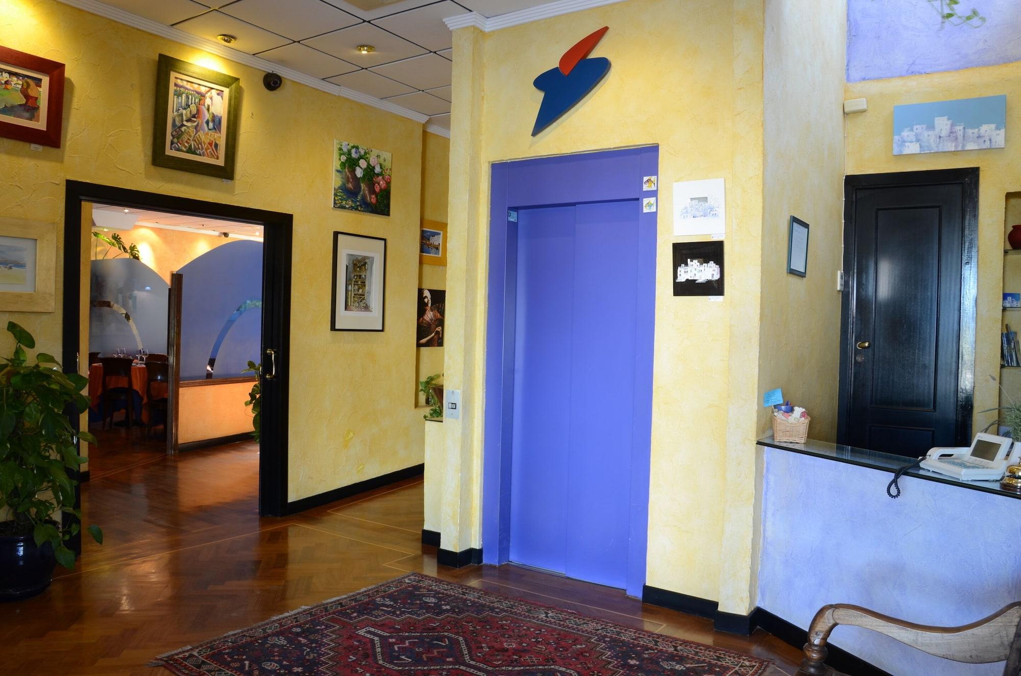 Vista Lobby Tikar