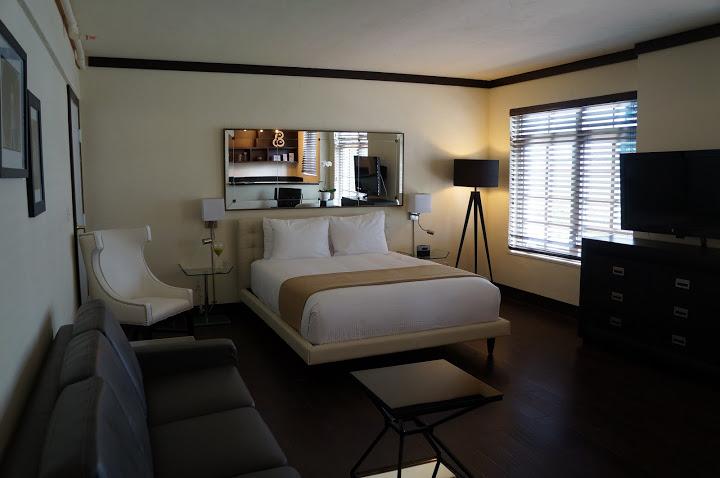 Hotel Lincoln Arms Suites
