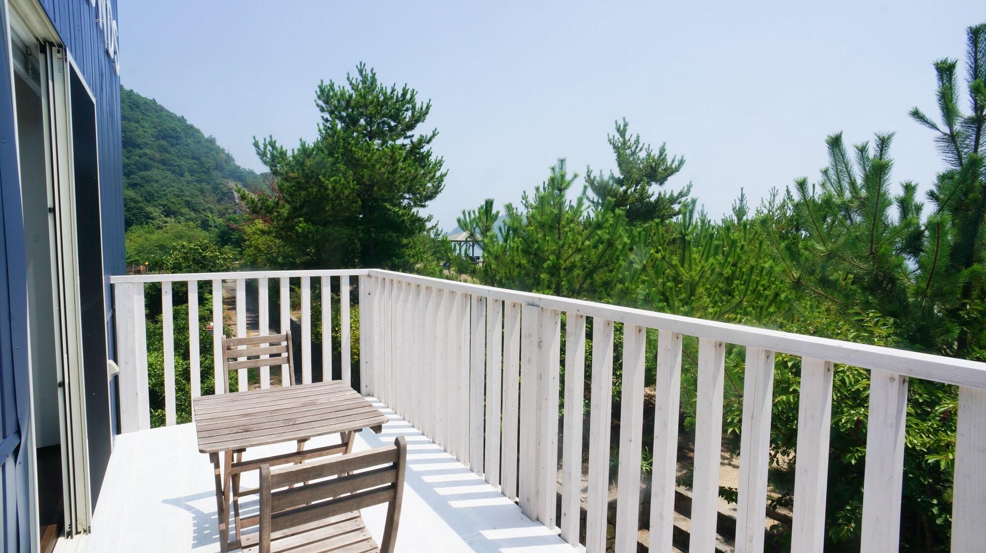 Equipamiento de Habitación The Bonds