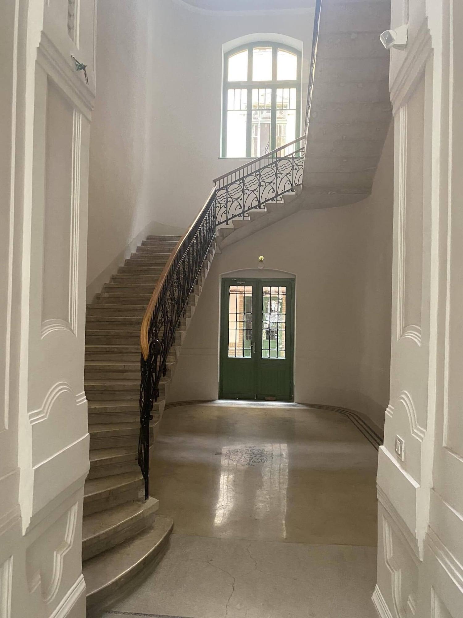Vista Lobby VISAJ Downtown