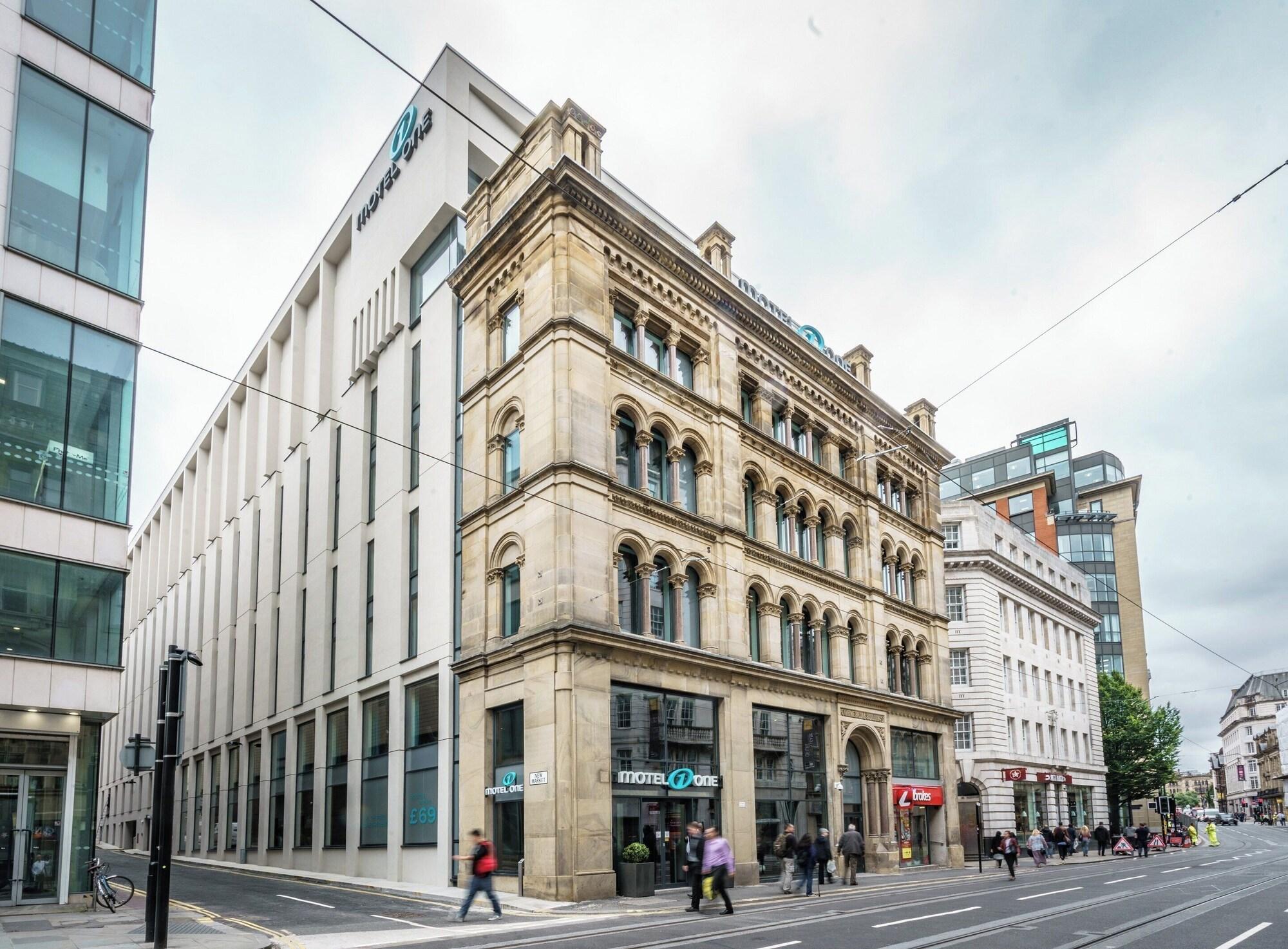 Vista Exterior Motel One Manchester - Royal Exchange