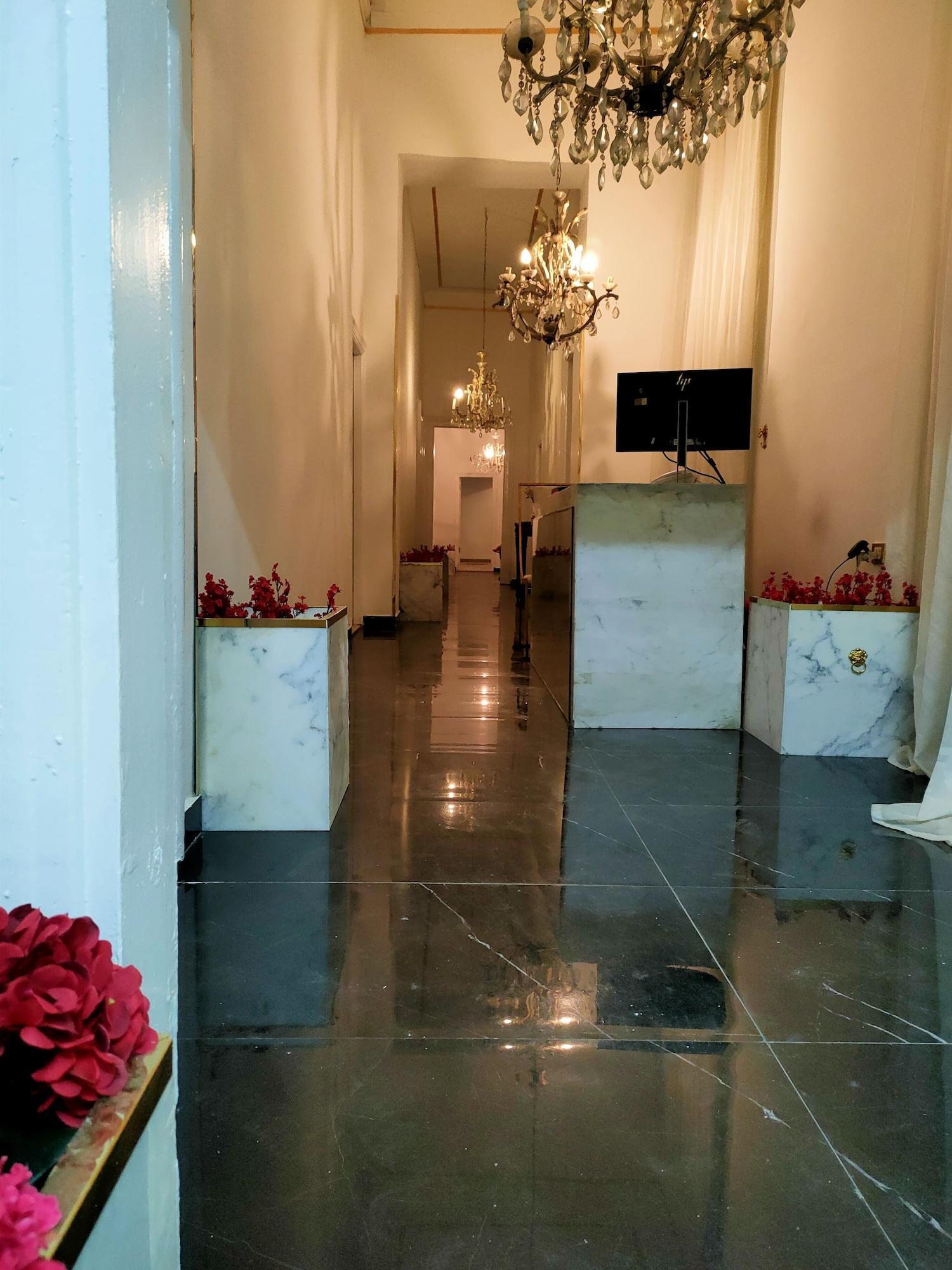 Instalaciones Recreativas Velvet Hotel
