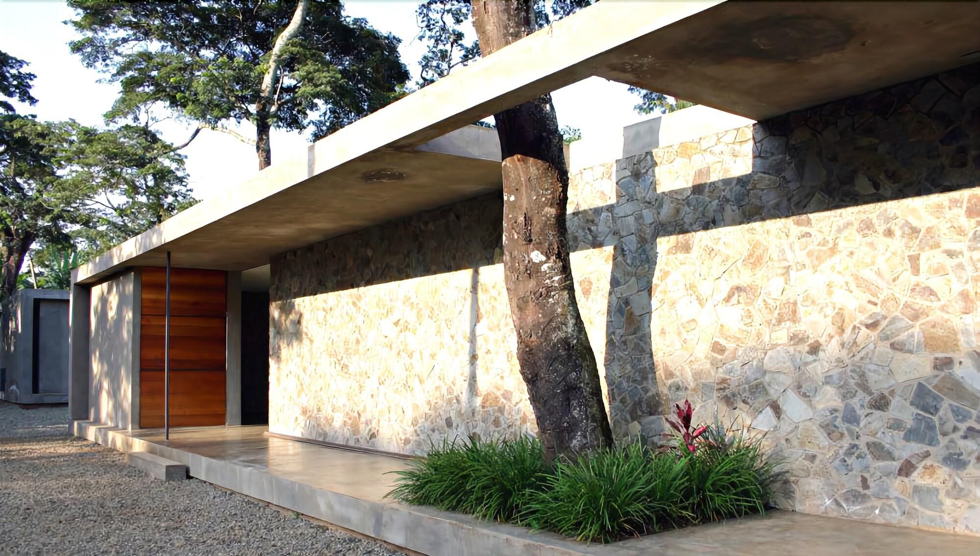 Vista Exterior Kaliwa Lodge