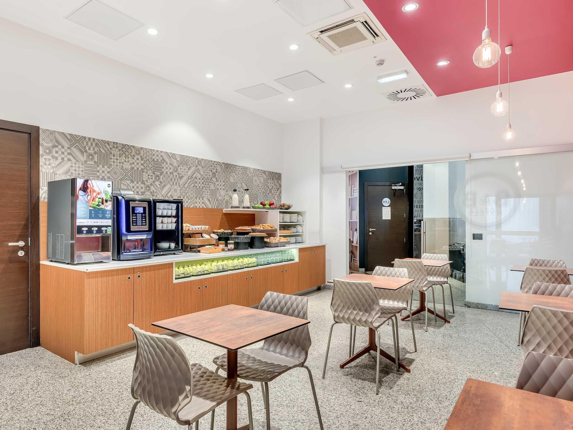 Bar/Salón B&B Hotel Milano San Siro