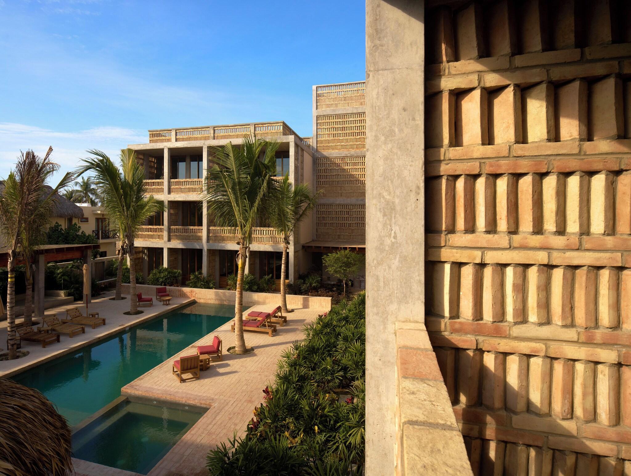 Vista Exterior Hotel Humano