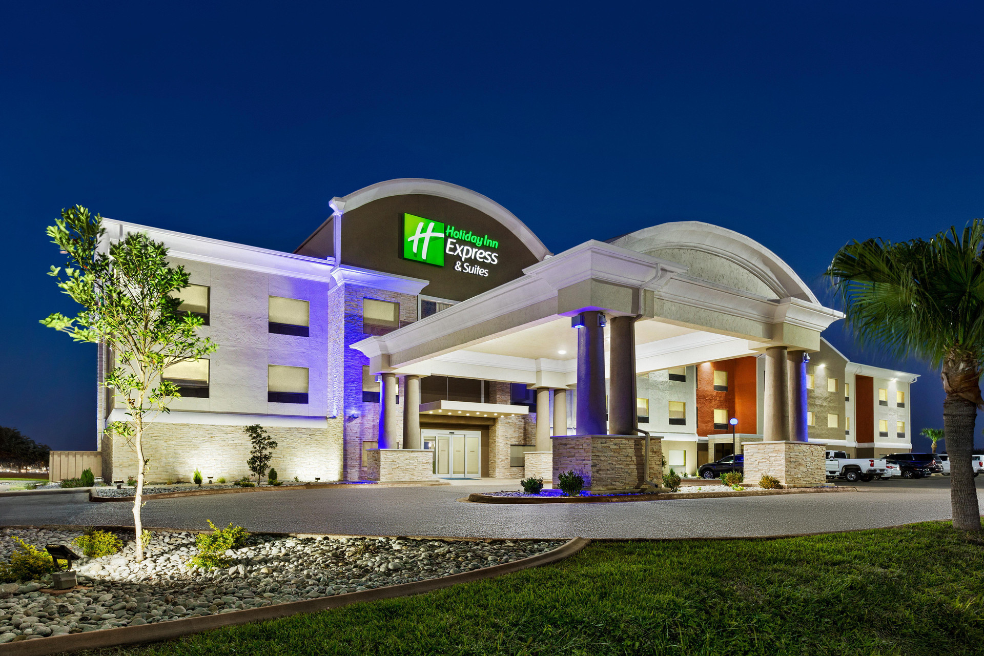 Vista Exterior Holiday Inn Express Mission McMallen