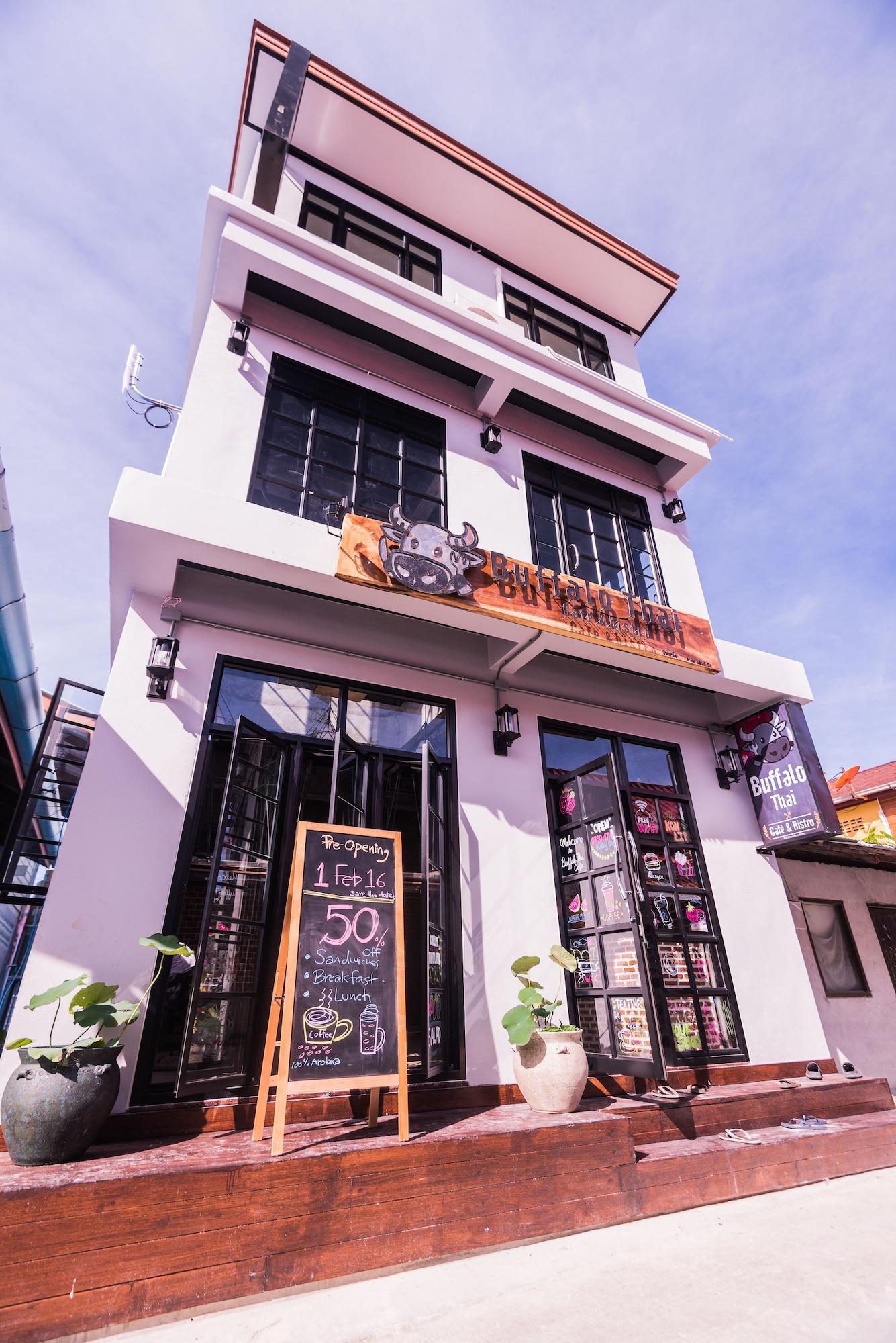 Vista Exterior Buffalo Thai Cafe & Bistro