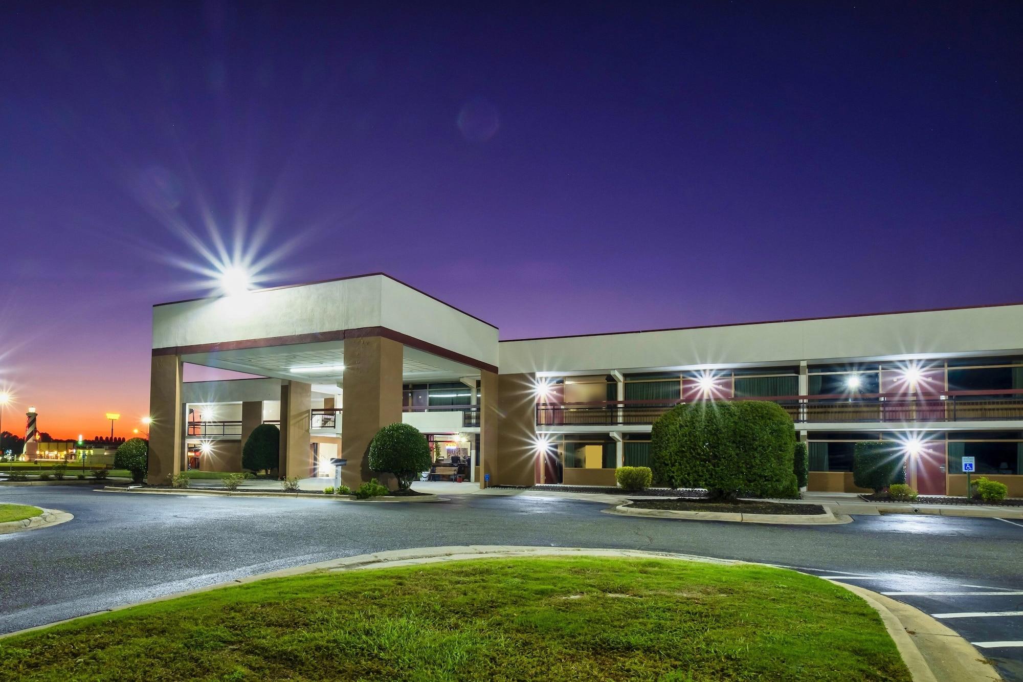 Vista Exterior Red Roof Inn Kenly – I-95