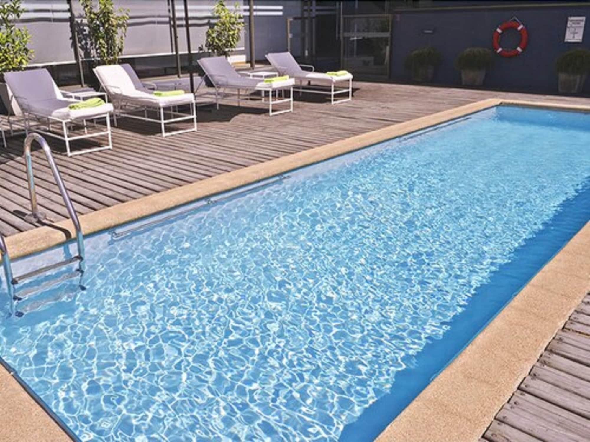 Vista Piscina Hotel Casino de Talca