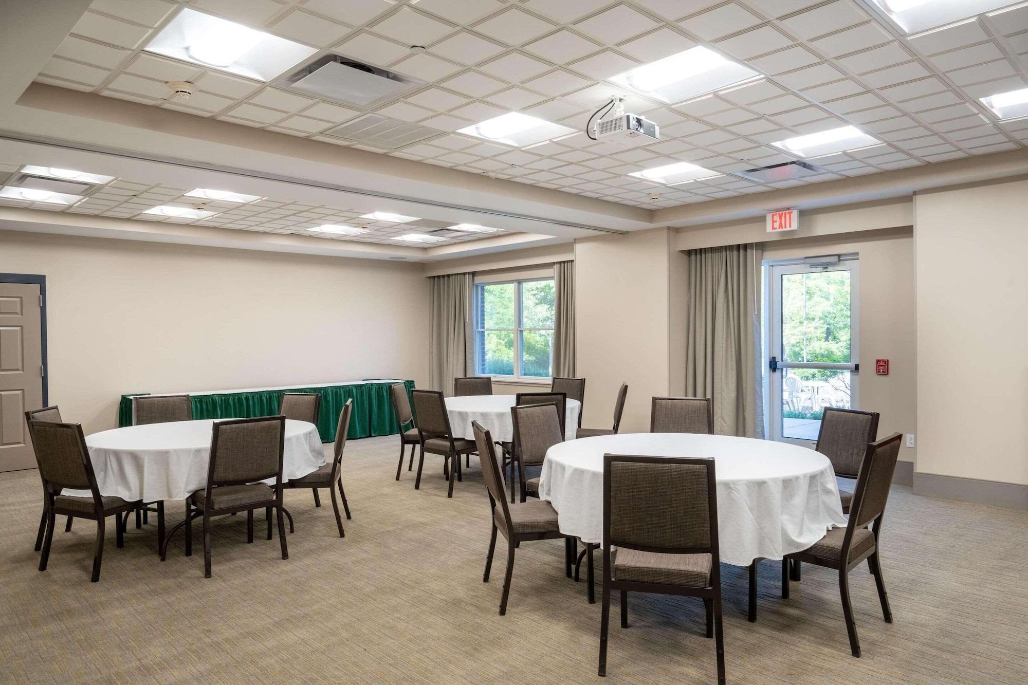 Sala de Reuniones Country Inn & Suites by Radisson, State College (Penn State Area), PA