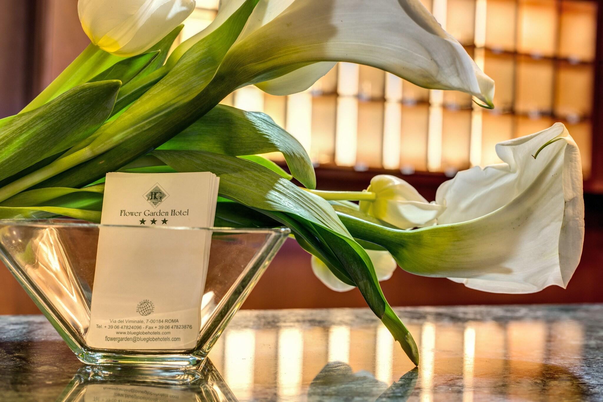 Vista Lobby Flower Garden Hotel Rome