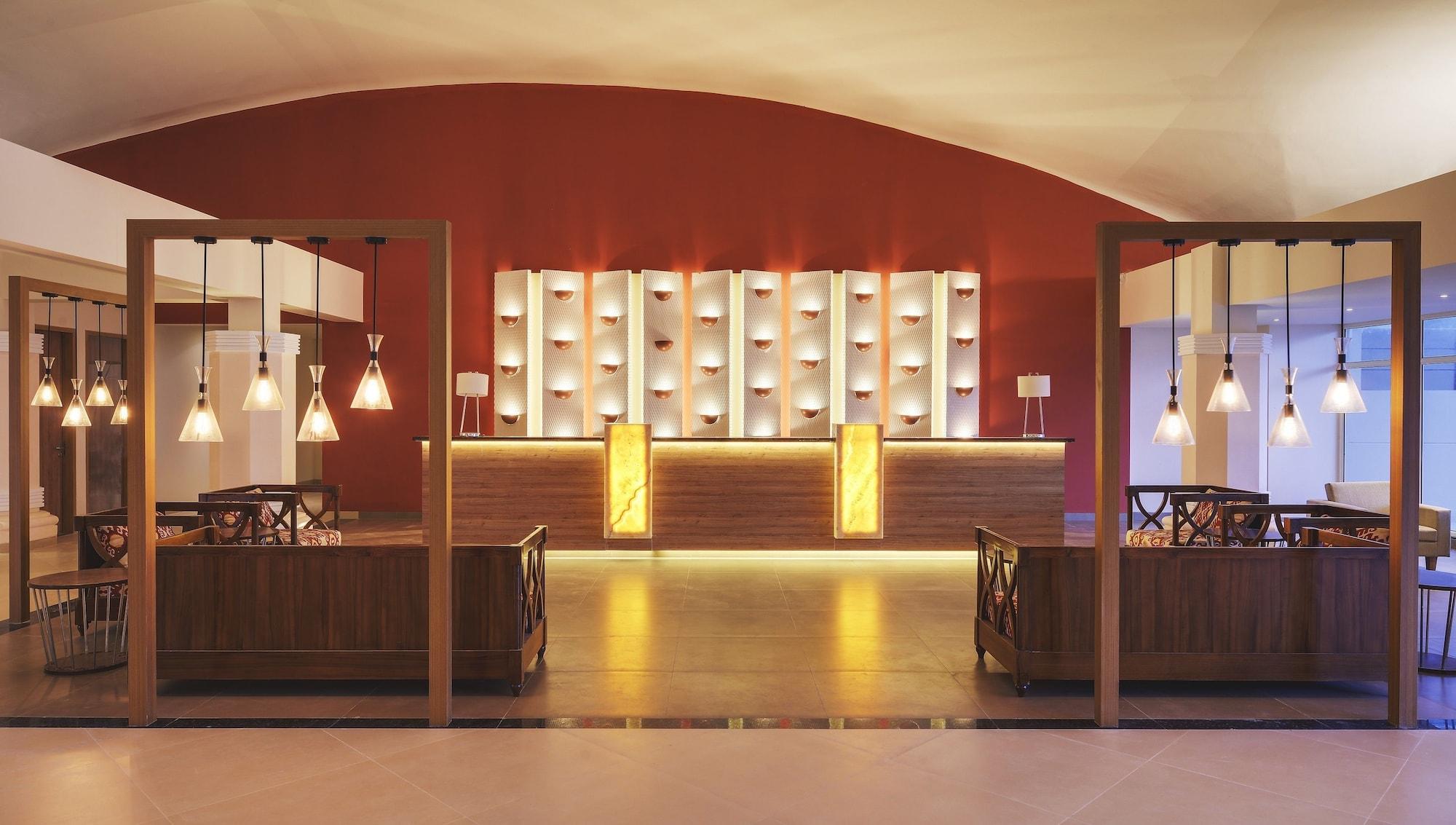 Vista Lobby Sterling Puri