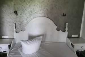 Alquiler Vacacional - The country house is situated in a quiet location, close to hiking and biking trails & the highway.