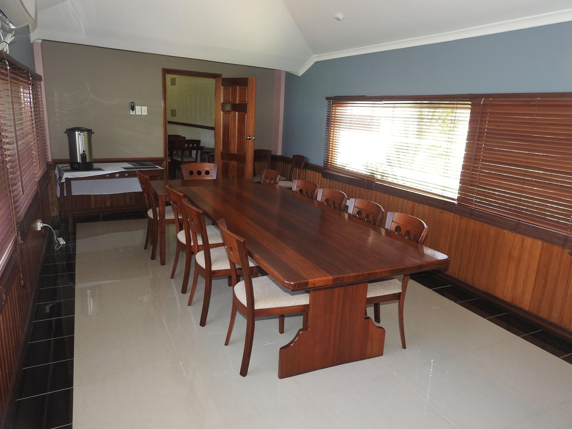 Sala de Reuniones Renaissance LodgePlus