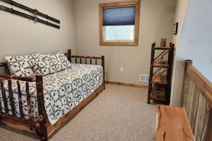 Alquiler Vacacional - OUTSTANDING COUPLES RETREAT IN EXCLUSIVE LAKE COMMUNITY- HIKING, RAFTING, SKIING