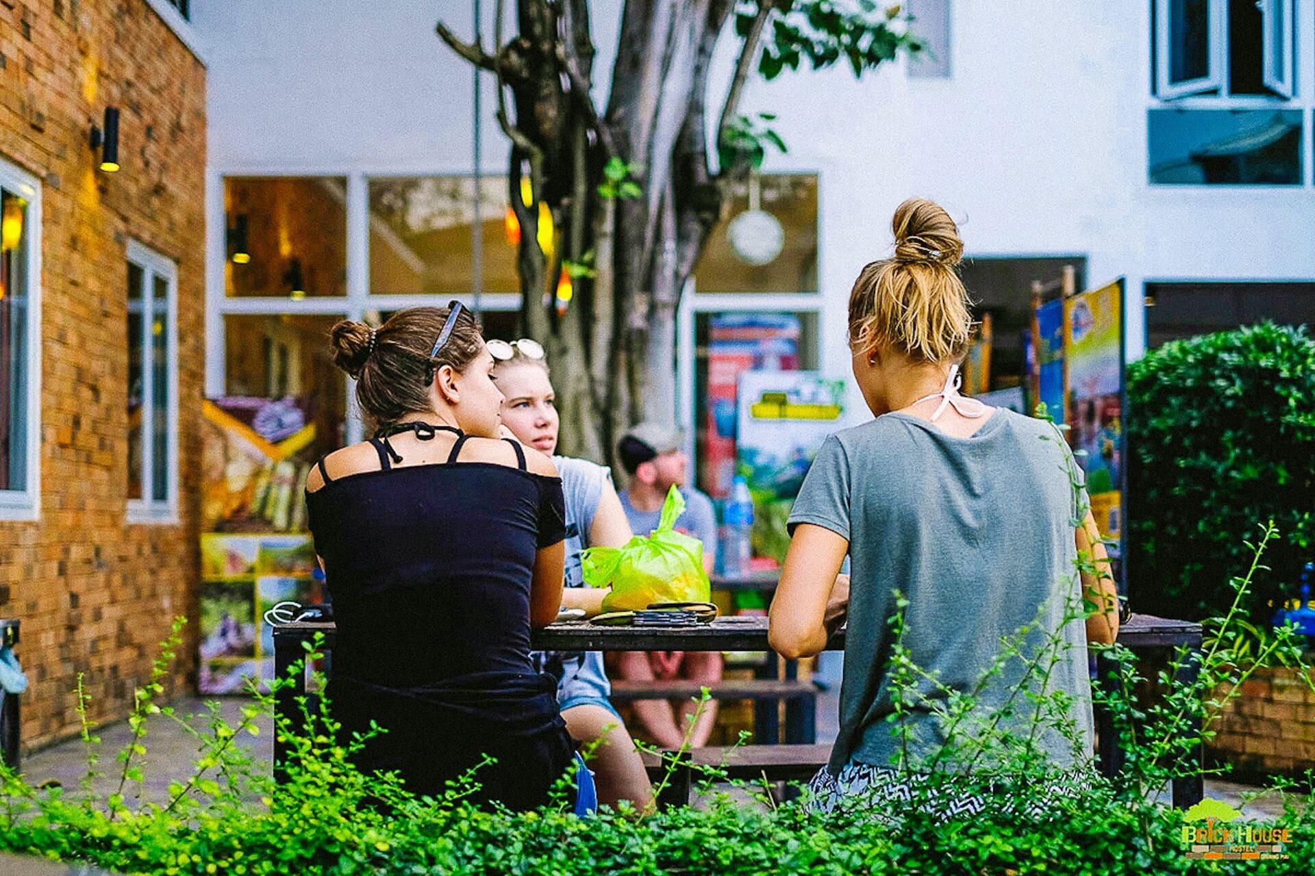 Restaurant Mad Monkey Chiang Mai - Hostel