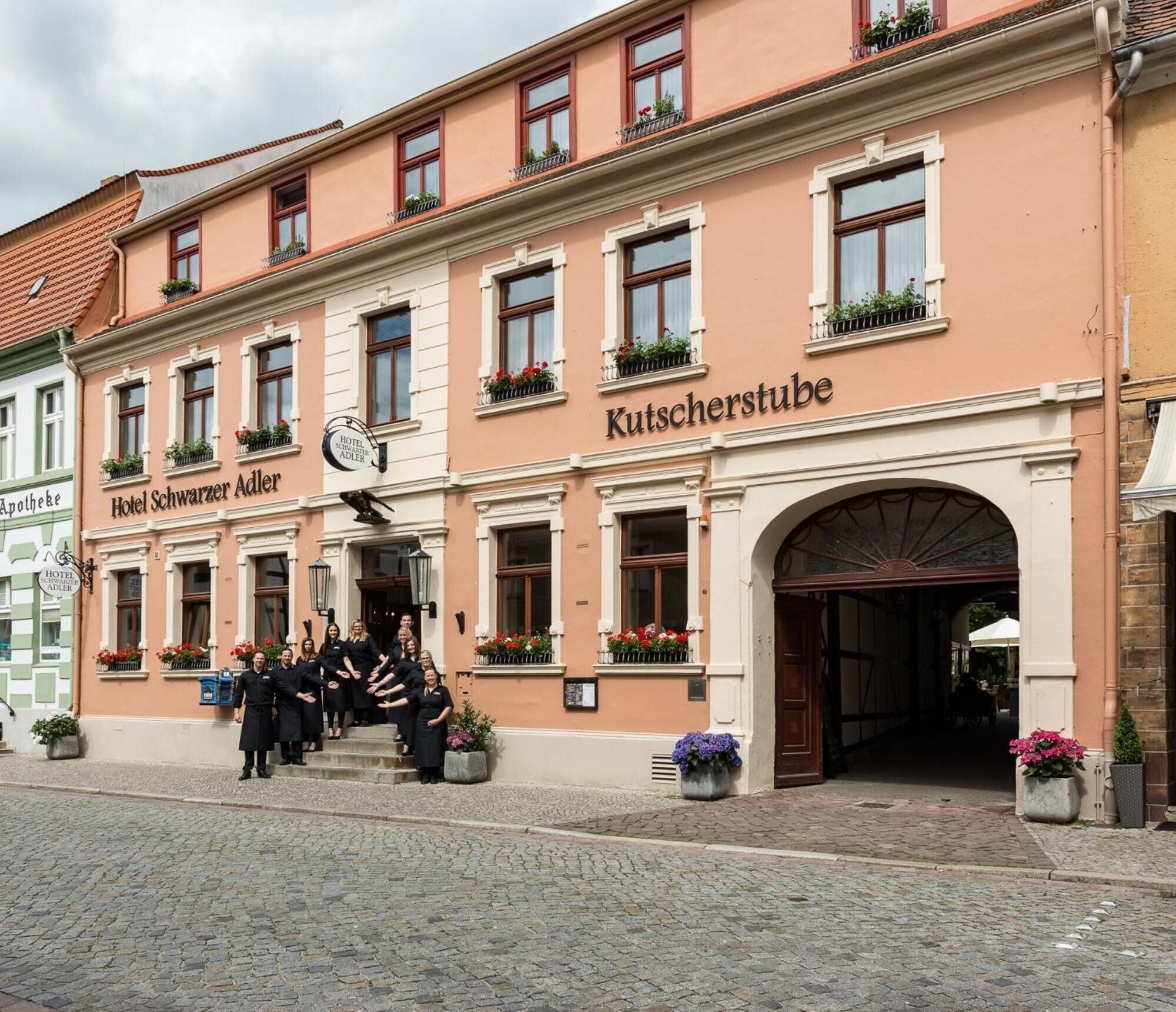 Vista Exterior Hotel Schwarzer Adler Tangermünde