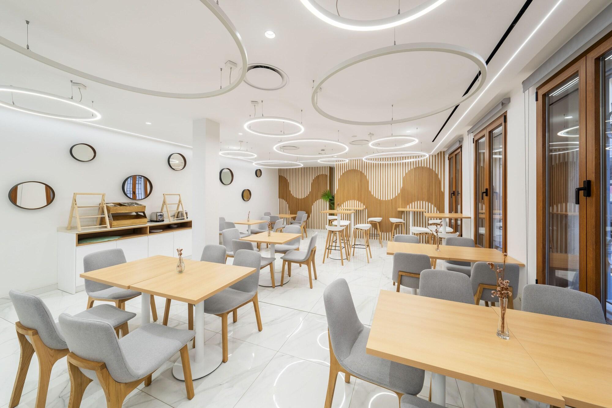 Restaurant Odyssey Rooms