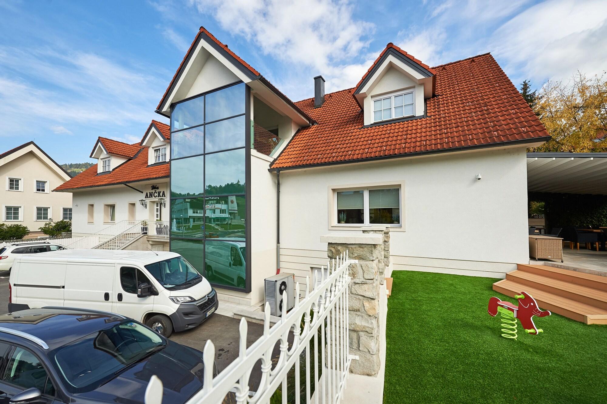 Vista Exterior Hiša Ančka, Boutique Hotel