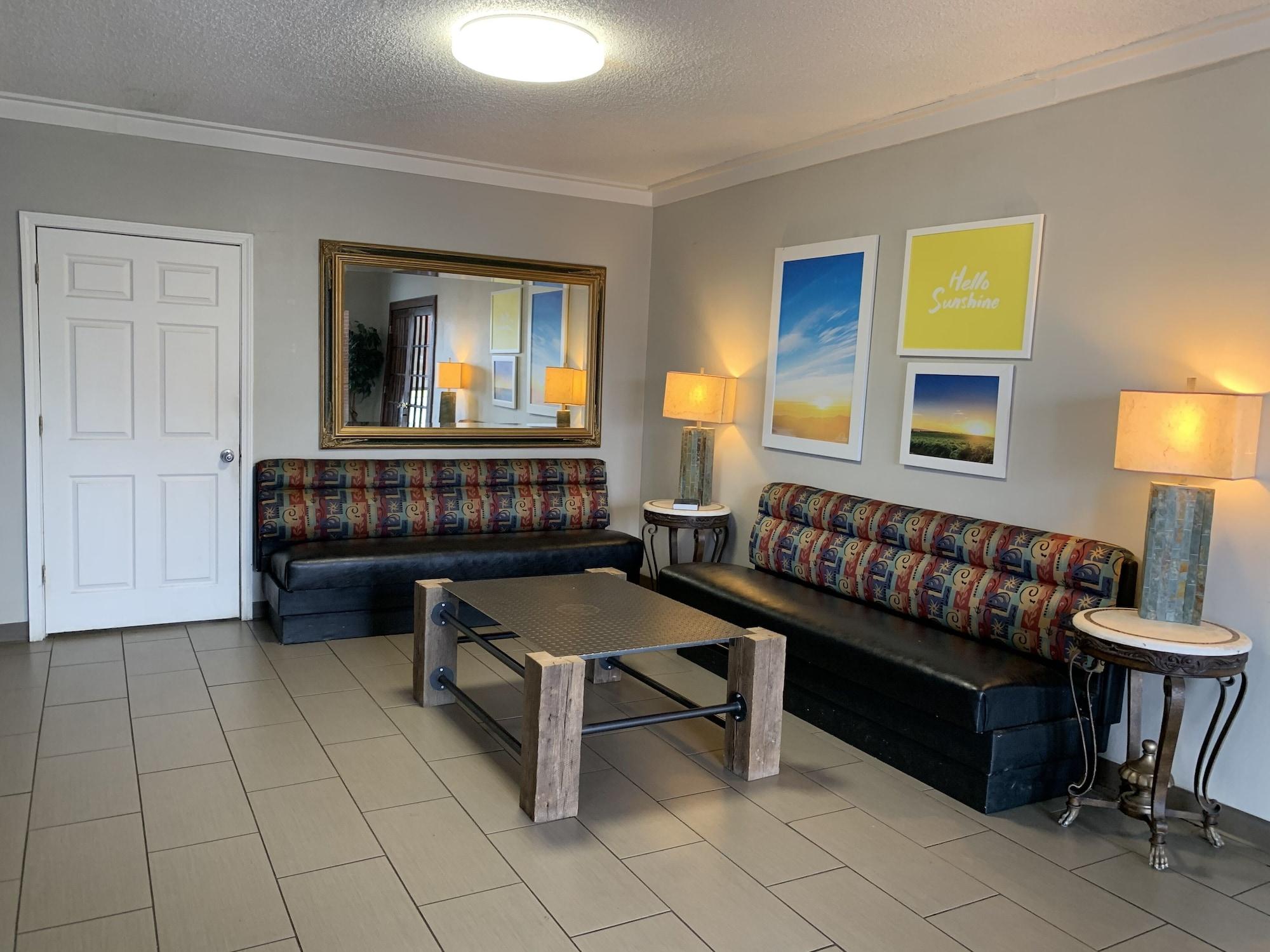 Vista Lobby Days Inn by Wyndham Jonesboro AR