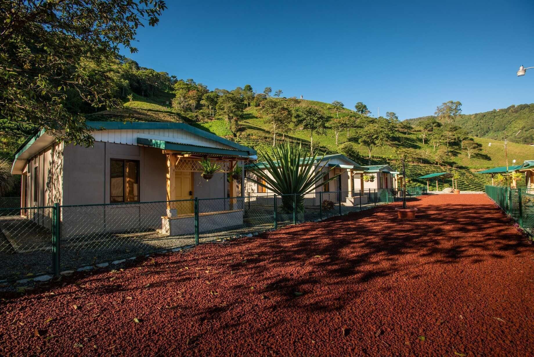 Varios Coffee Pickers Village By Hacienda Orosi