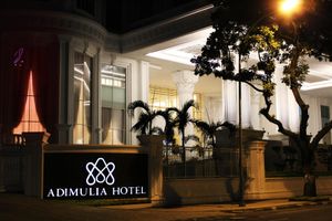 Alojamiento - Adimulia Hotel Medan