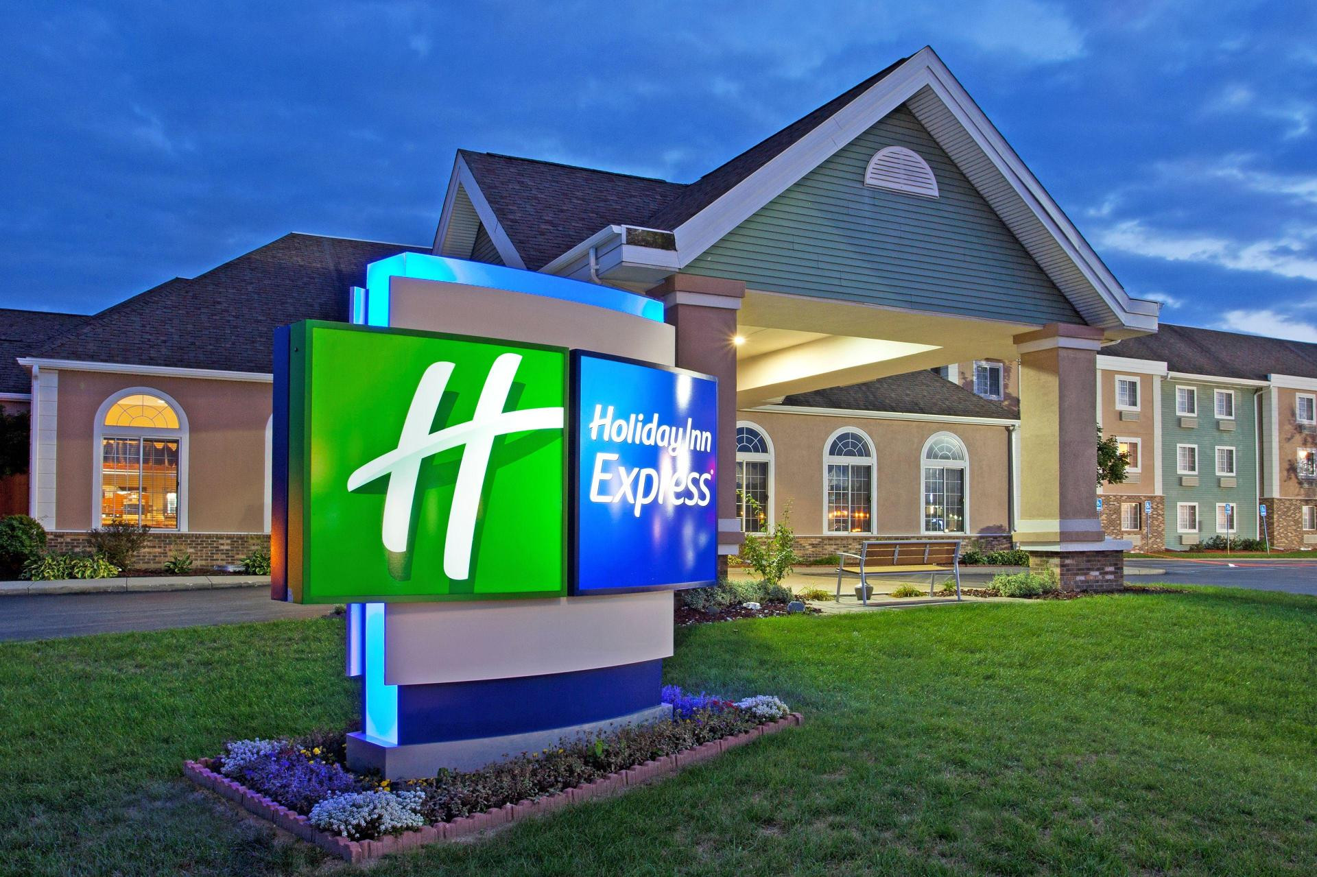 Vista Exterior Holiday Inn Express Birch Run - Frankenmuth Area by IHG