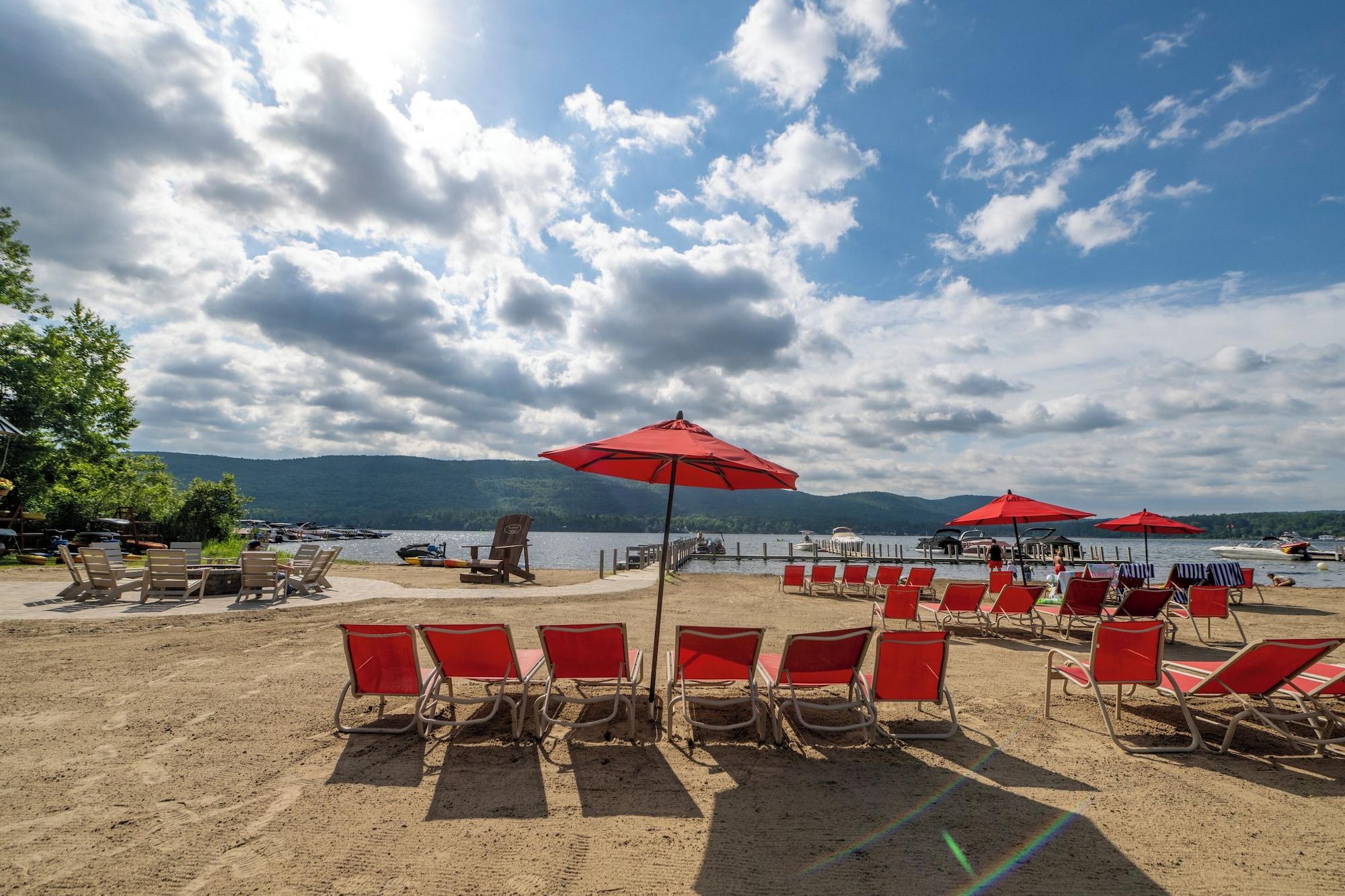 Playa Scotty's Lakeside Resort