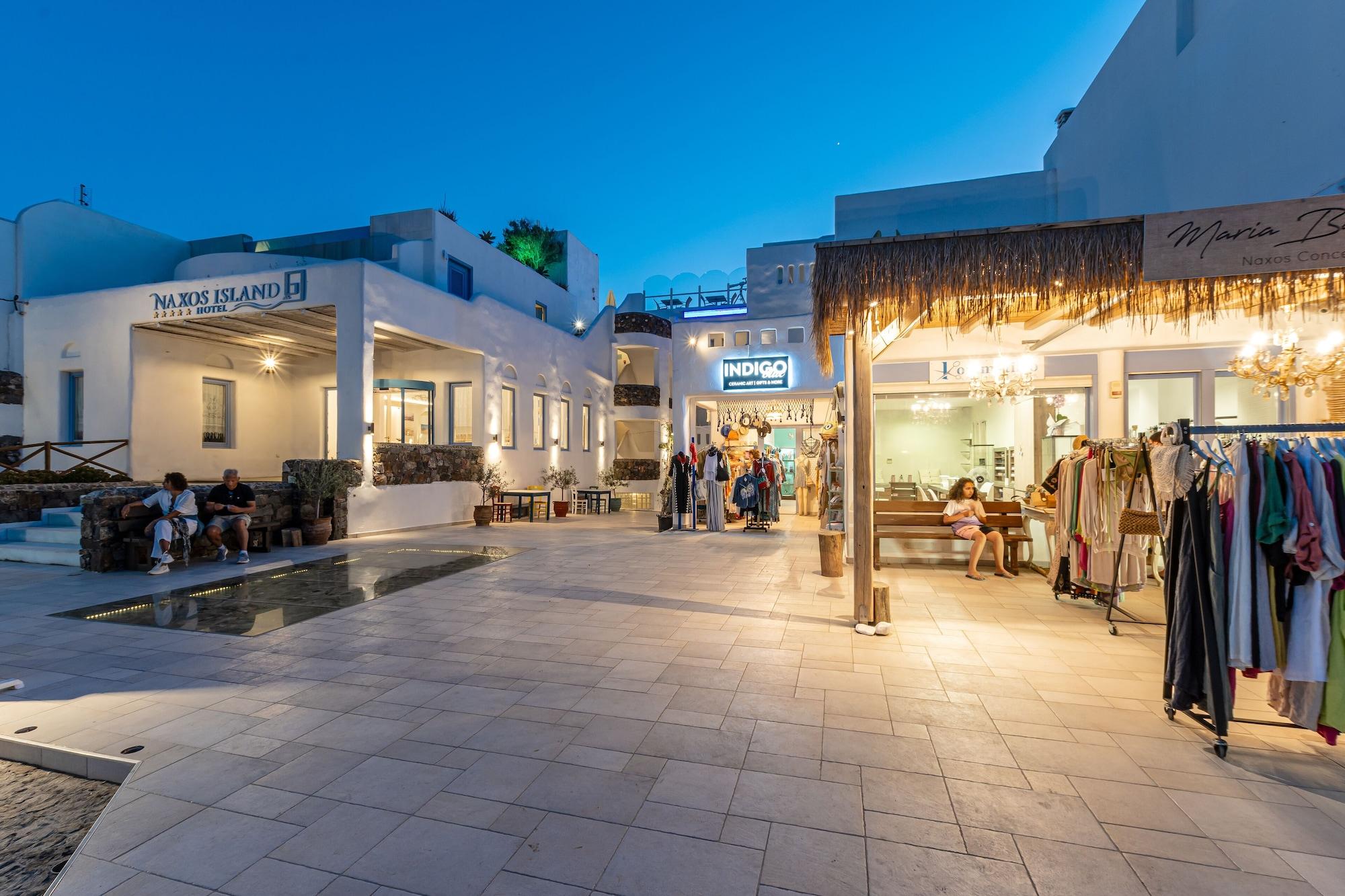 Vista Exterior Naxos Island Hotel