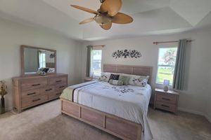 Alquiler Vacacional - Great 4-bedroom house in Englewood with pool, on a canal, 15 min. from beach.