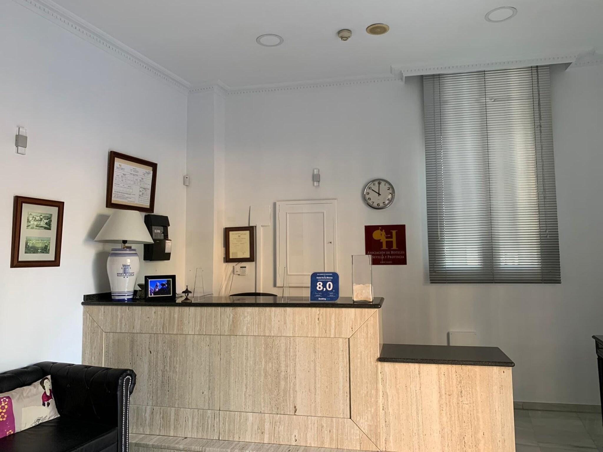 Vista Lobby Hotel Doña Blanca