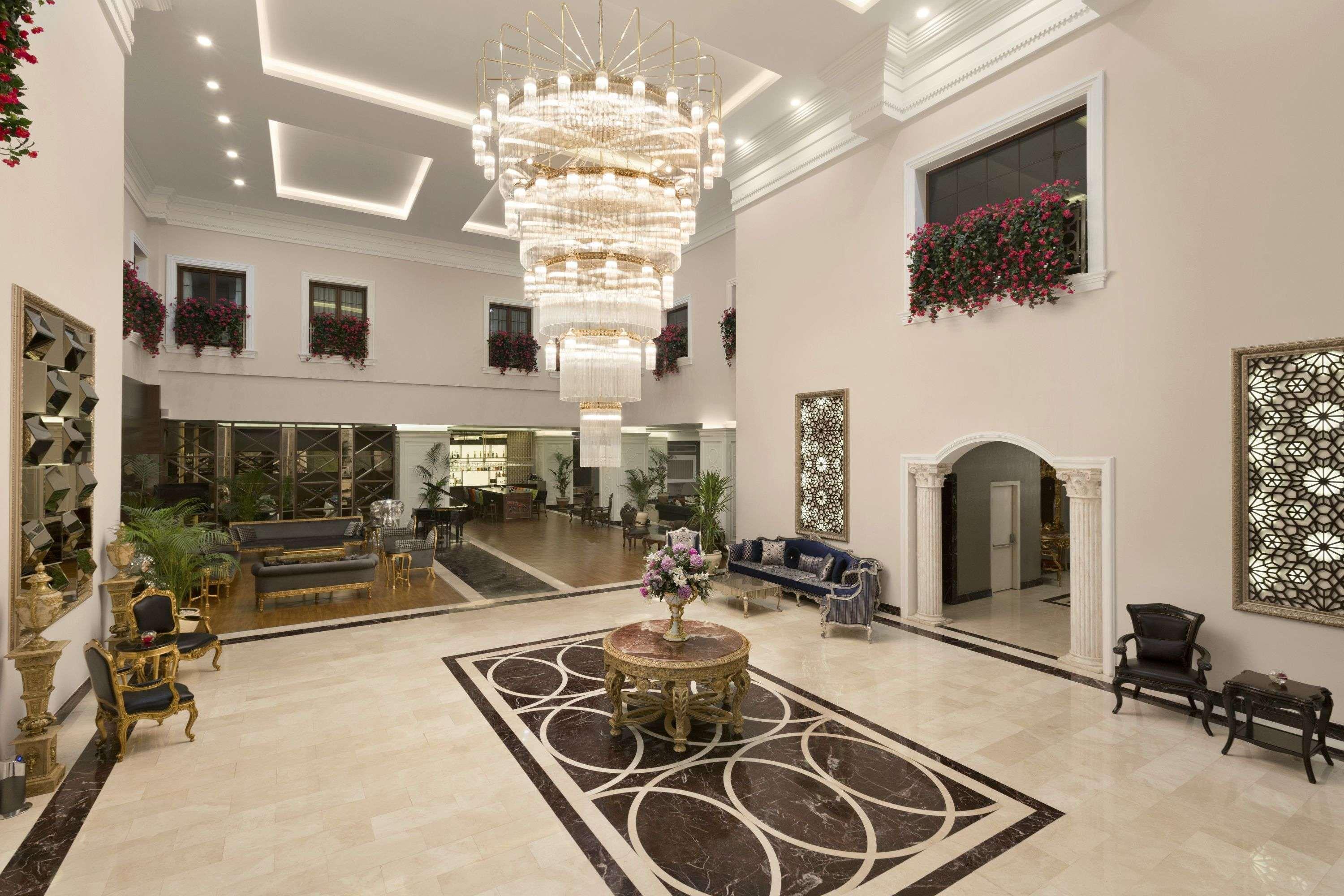 Vista Lobby Ramada Hotel & Suites by  Istanbul Merter