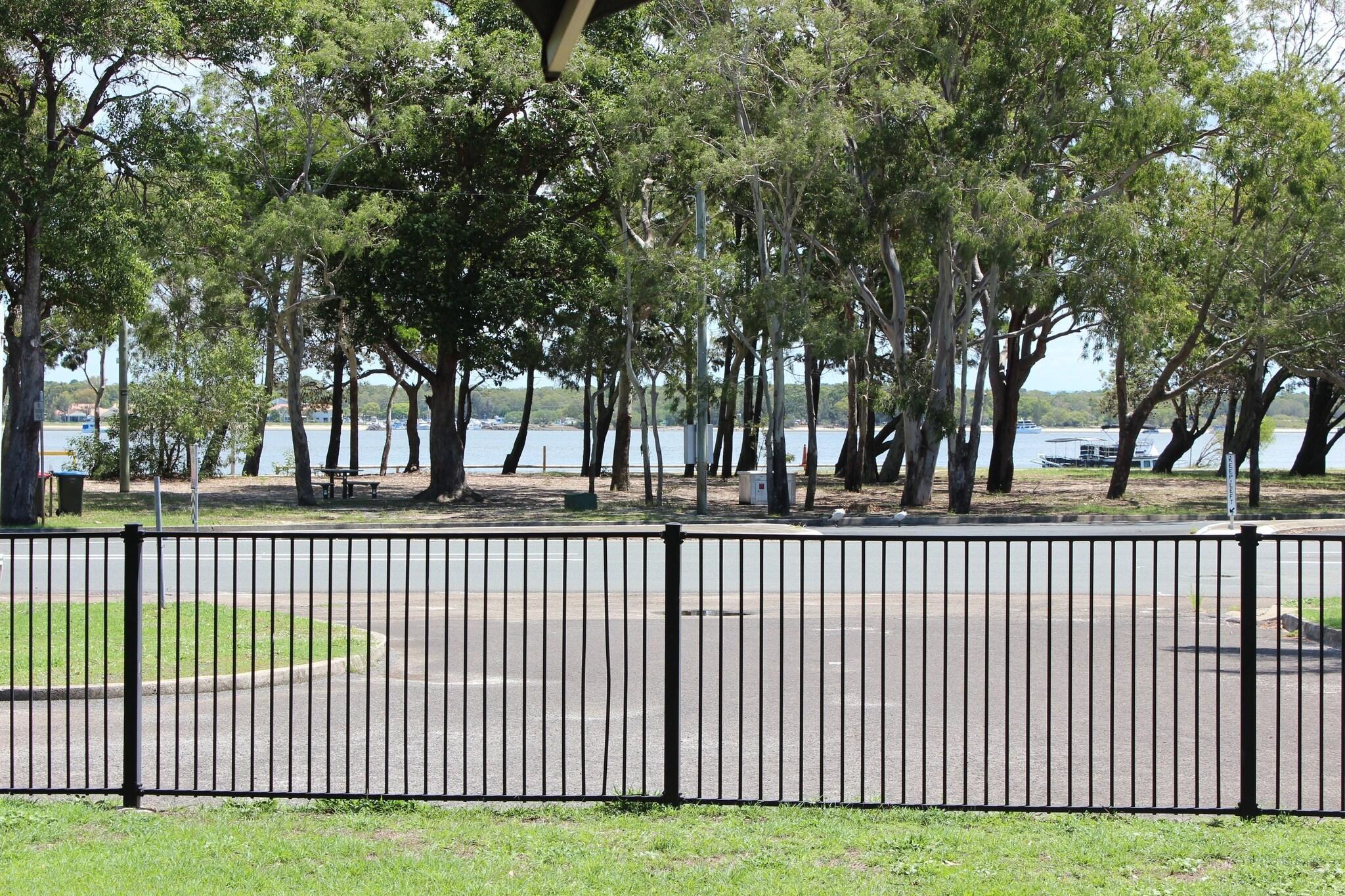 Vista Exterior Bribie Island Hotel