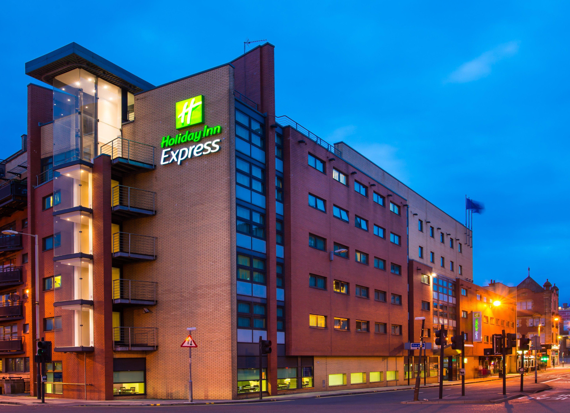 Vista Exterior Holiday Inn Express Glasgow City Centre Riverside by IHG