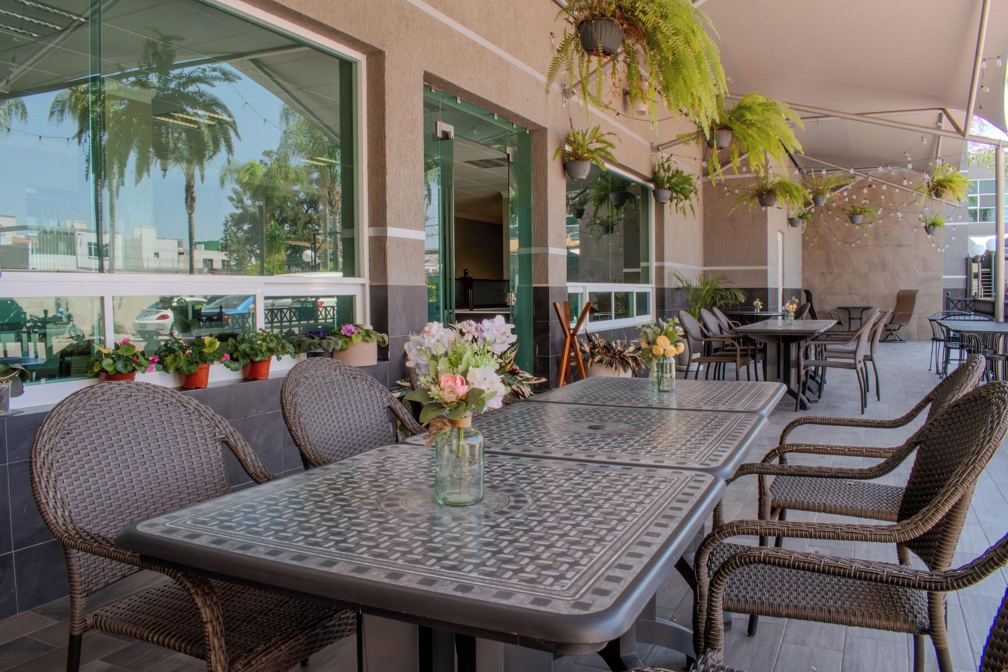 Restaurant Hotel & Suites Aliana