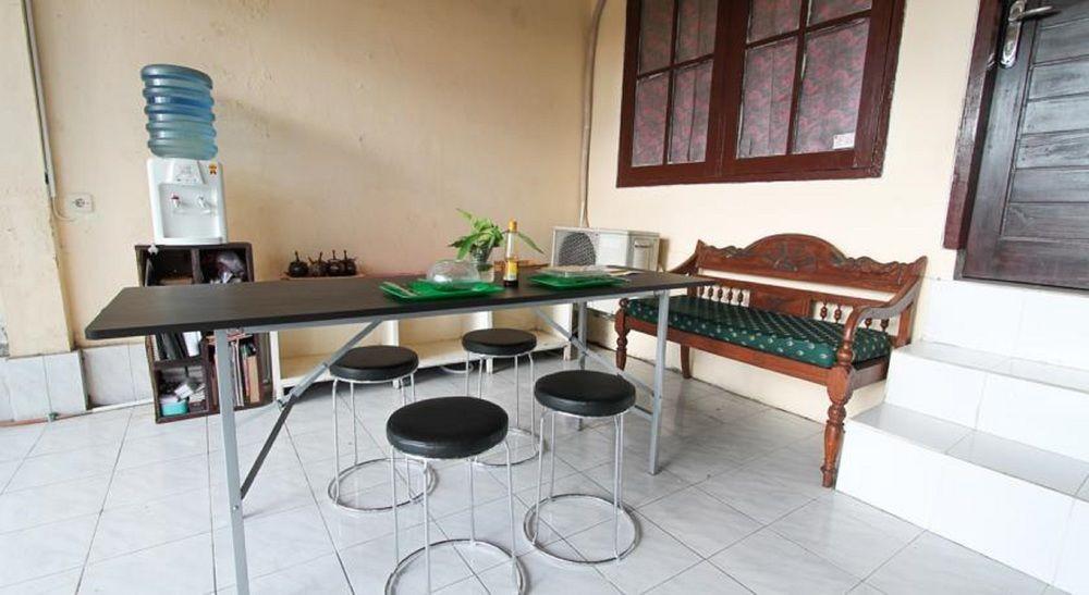 Vista Lobby Clamonic House