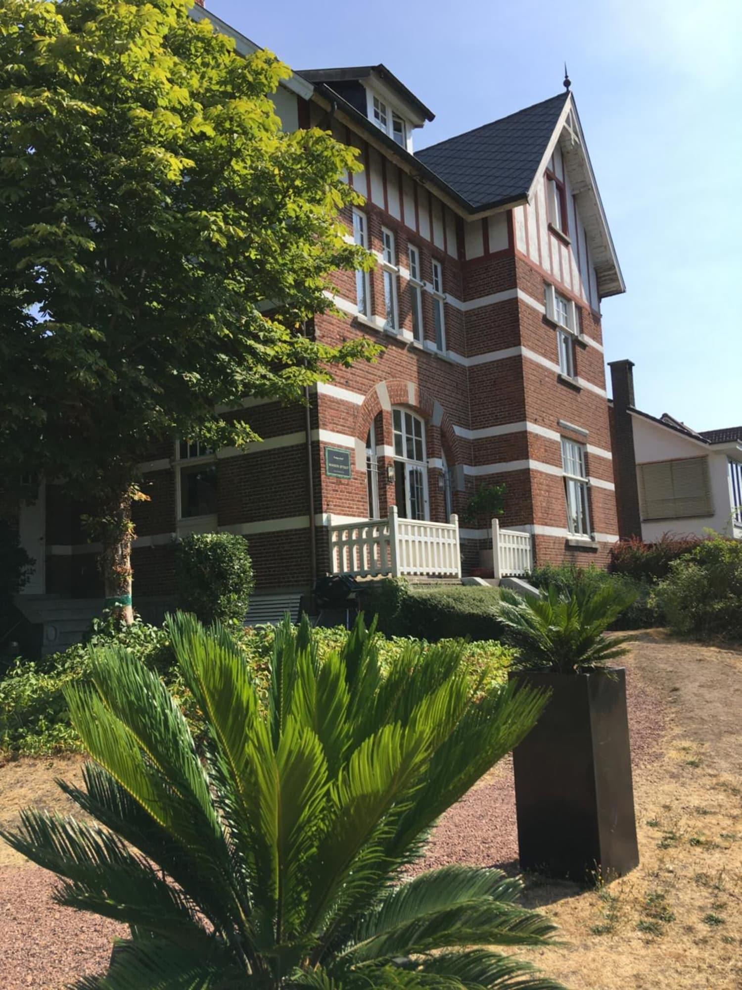 Vista Exterior Maison Stout