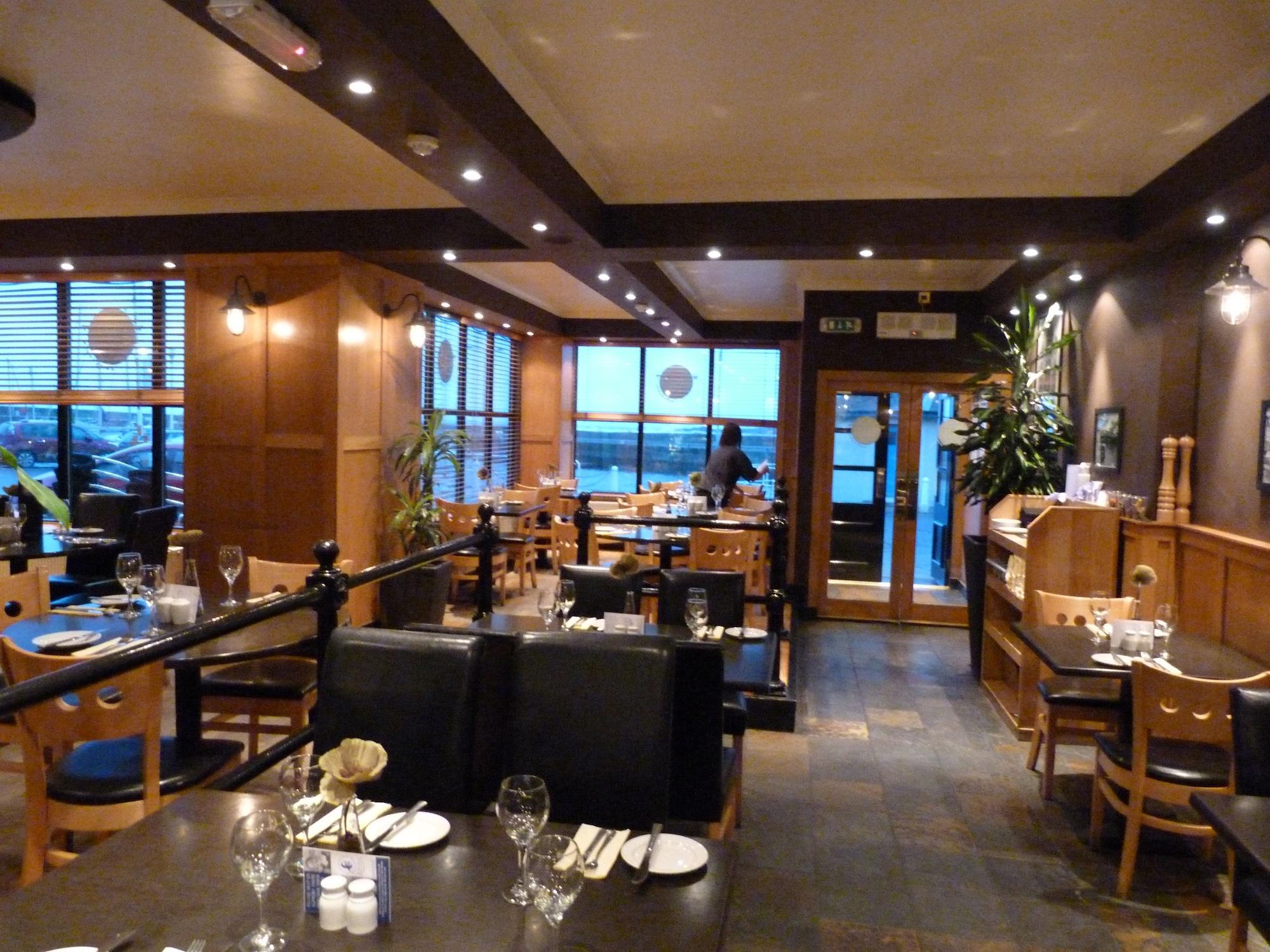 Restaurant The Waterfront